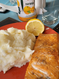 Una foto de Salmón al horno