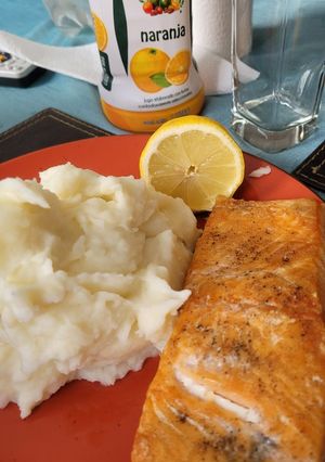 Una foto de Salmón al horno