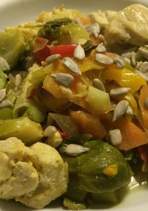 Foto principal de Bocados de pollo con repollitos de bruselas