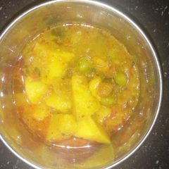 A picture of Potato peas vegetable.
