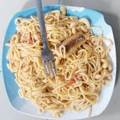 A picture of Spagetti and macroni jollof.