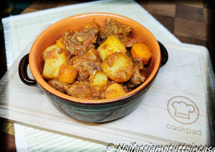 Spezzatino di Manzo in umido con patate, carote e cipolline borettane