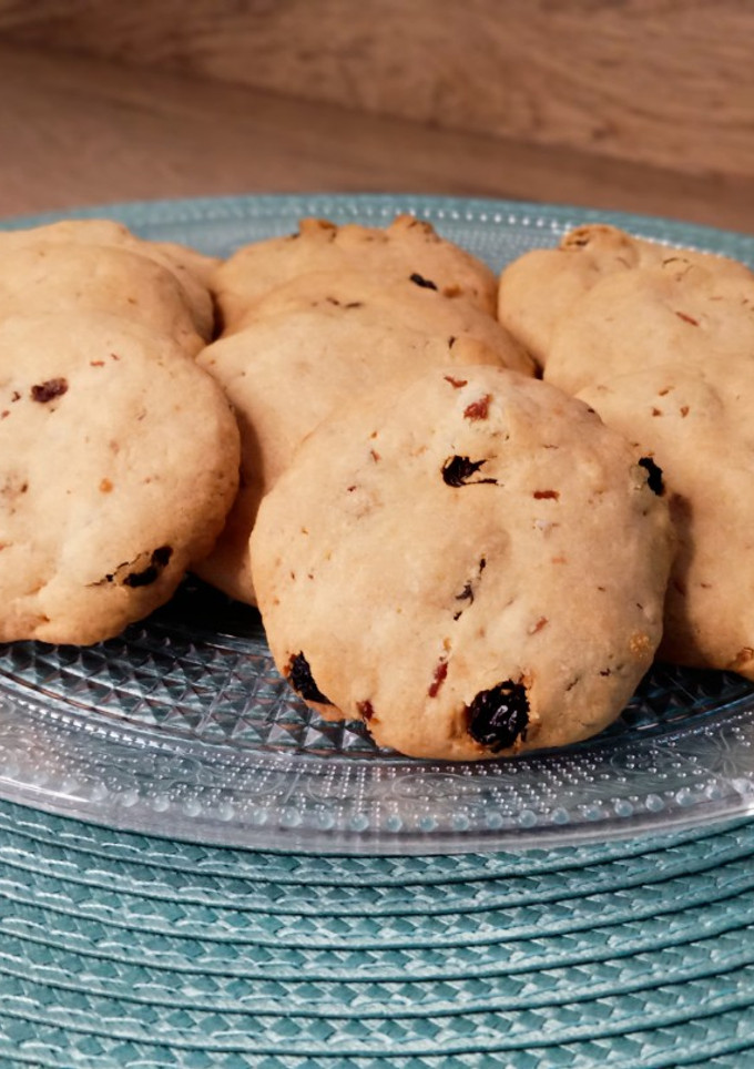 Una foto de Galletas saladas de queso y fiambre de pollo