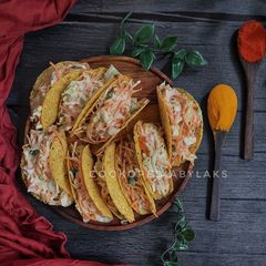 A picture of Mexican Shawarma Tacos.