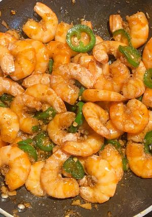 Hình của món Tôm rim ớt.