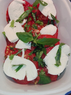 Una foto de Ensalada caprese
