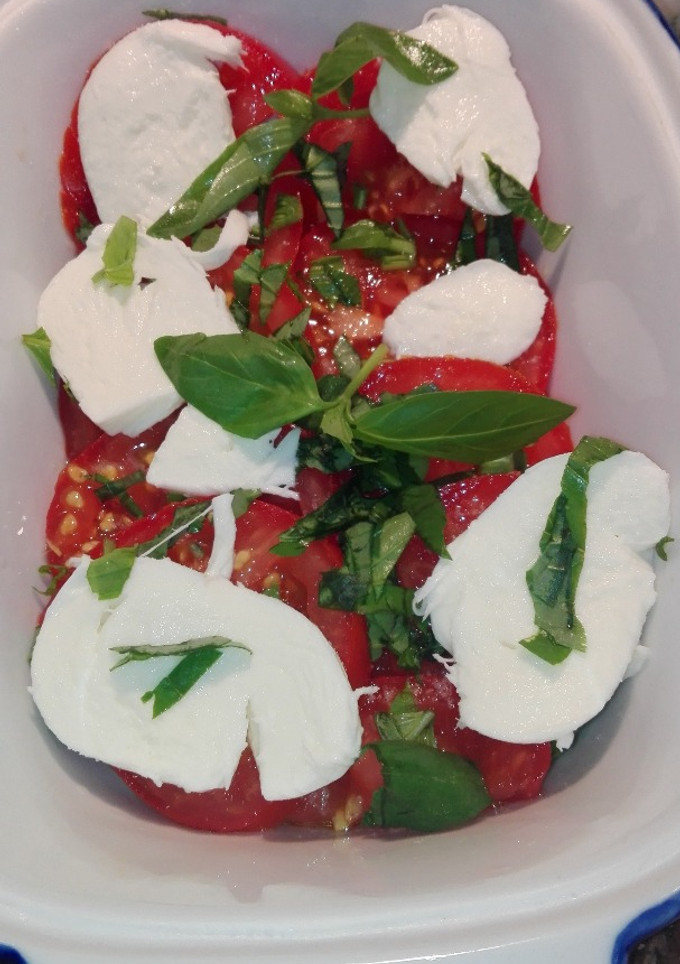 Una foto de Ensalada caprese