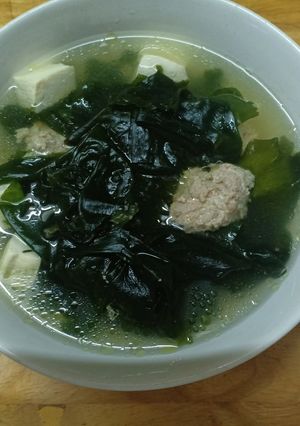 Hình của món Canh rong biển.