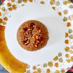 A picture of Lapsi.