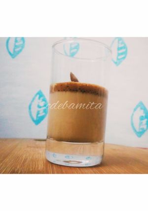 A picture of Dalgona Coffee without refined sugar.