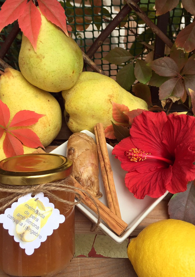 Una foto de Mermelada de pera aromatizada con canela y jengibre