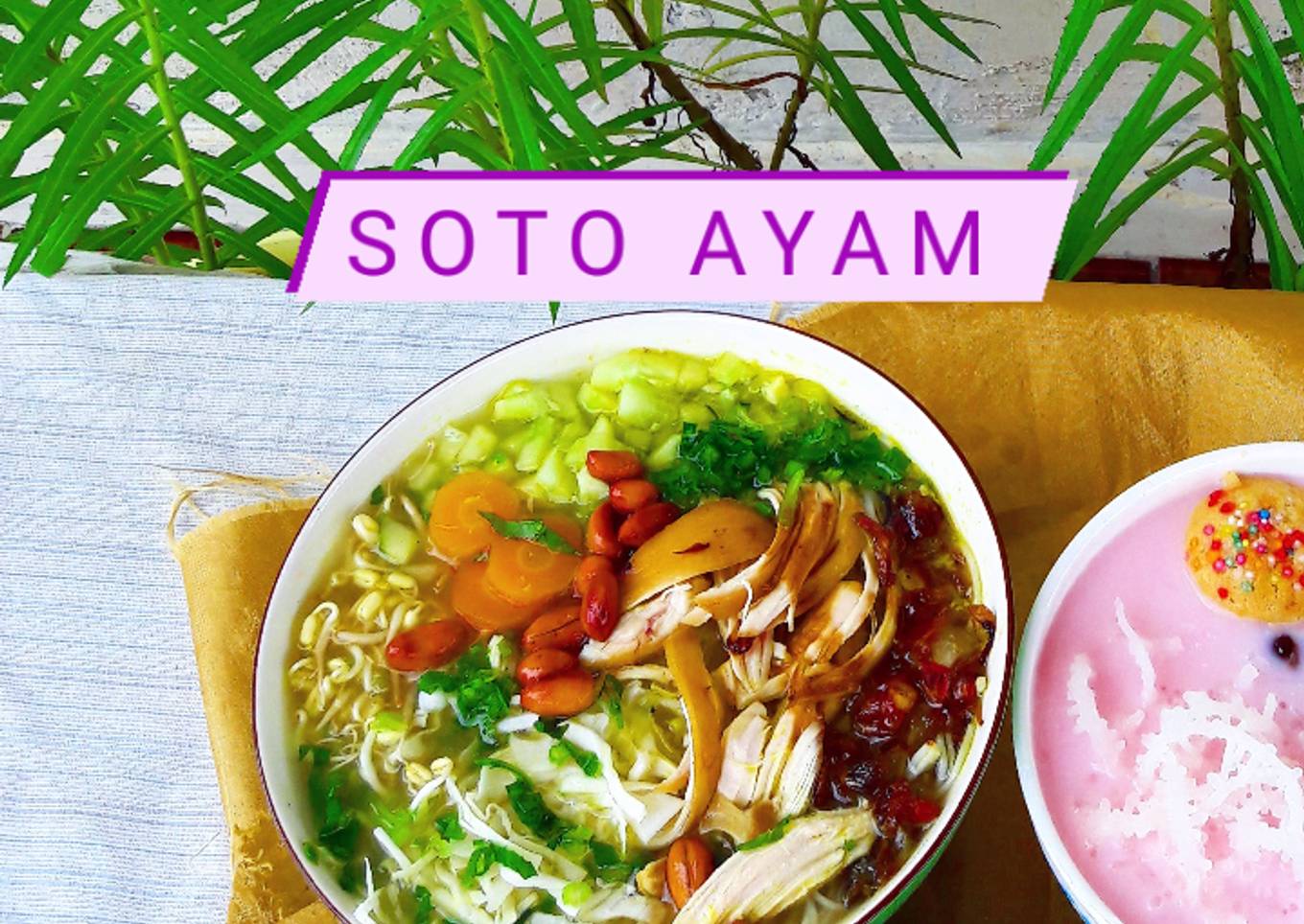 Soto Ayam Kampung (Chicken Noodleglass Soup)