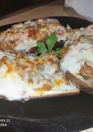 Una foto de Berenjenas rellenas y bechamel