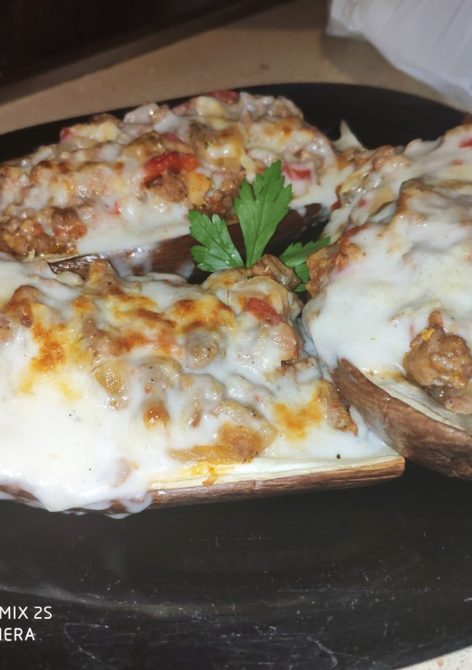 Una foto de Berenjenas rellenas y bechamel