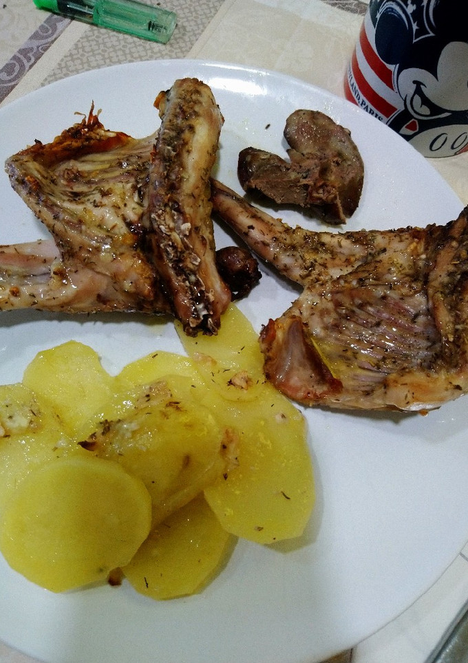 Una foto de Conejo al horno