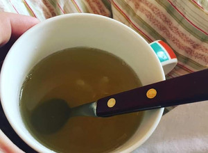 Una foto de Te de Jengibre, Limón y Miel