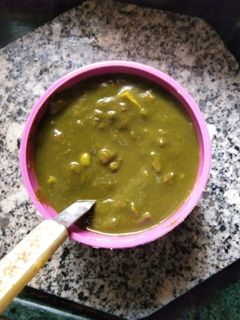 मूंग दाल पालक (Moong dal palak recipe in hindi) रेसिपी मुख्य फोटो
