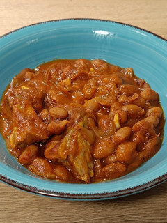 Una foto de Baked beans con costillas