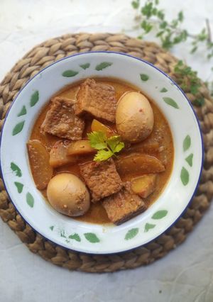 Foto resep Semur Telur Tahu Kentang