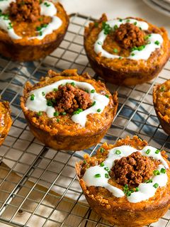 Una foto de Muffins de Papa con Chorizo y Huevo