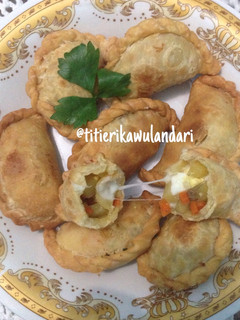Foto resep Pastel (Korket) Kentang Wortel Telur Special Mozarella
