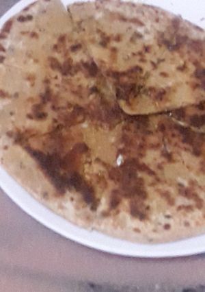 A picture of Stuffed dal save crunchy paratha.