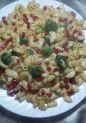 A picture of Macroni salad.