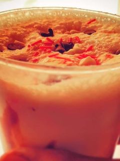 बनाना चॉकलेट शेक (banana chocolate shake recipe in hindi) रेसिपी मुख्य फोटो