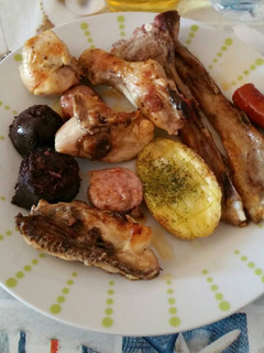 Una foto de Una parrillada de carne