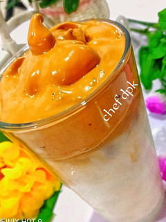 A picture of Whipped coffee (Dalgona Coffee).