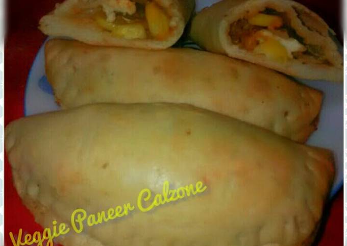 Easiest Way to Prepare Award-winning Paneer Capsicum Calzone