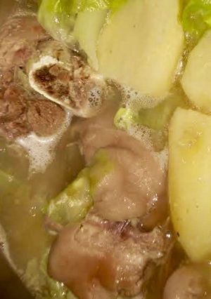 A picture of Pork Pata Nilaga.