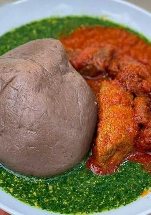 Amala (Plantain Dough) ainihin hoton girkin