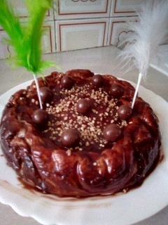 Una foto de Mona de chocolate diferente