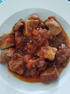 Una foto de Magro de cerdo en salsa