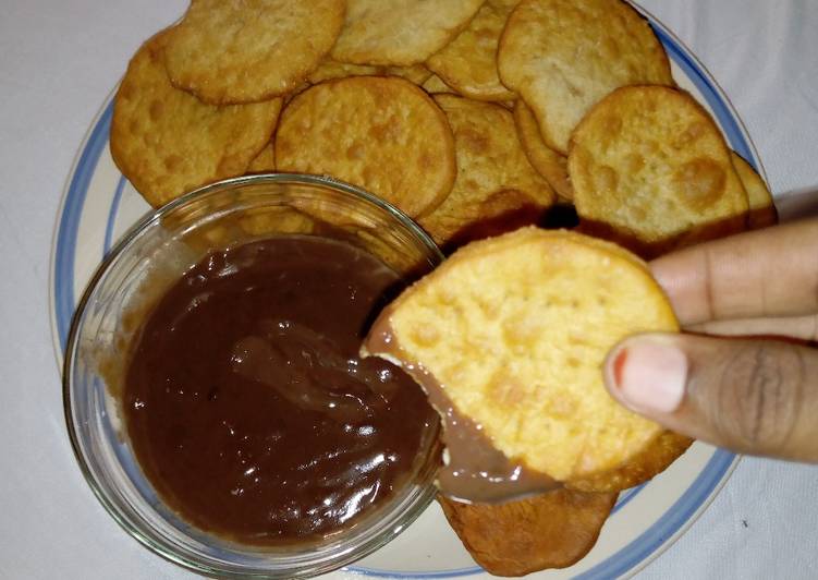 Recipe of Any-night-of-the-week Milk crackers with chocolate sauce