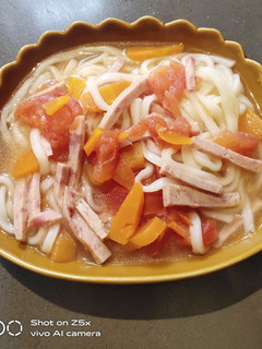 A picture of Luncheon meat Udon.