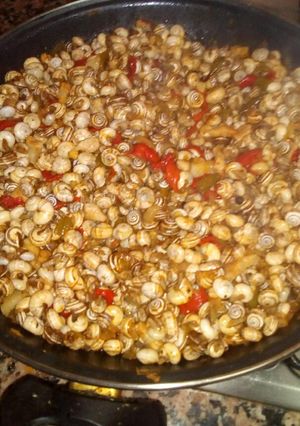 Una foto de Caracoles en salsa