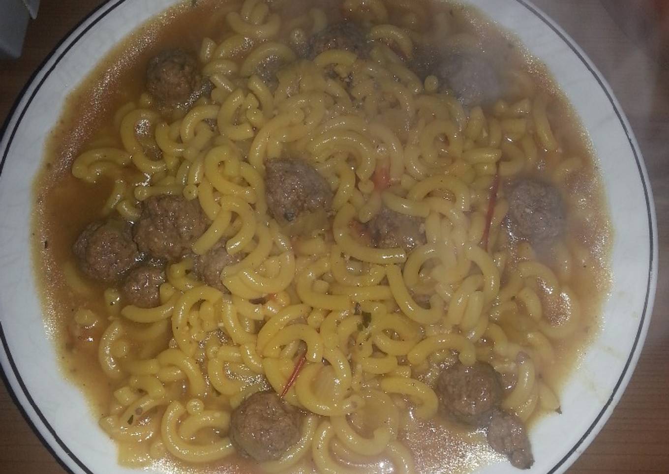 Fideuá con mini albóndigas