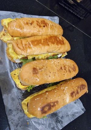 A picture of بن کباب.
