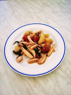 Foto di Sepppie, patate e pomodorini