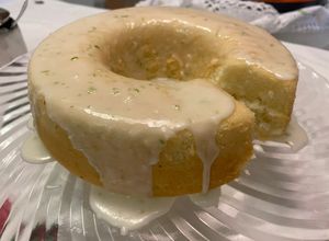 Foto de Bolo de claras com limão