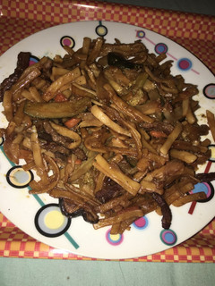 Una foto de Cintas con verdurita y con ternera en salsa de ostras al estilo chino