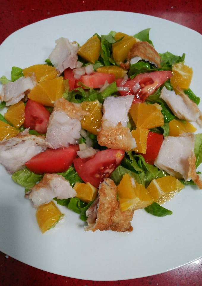 Una foto de Ensalada de merluza
