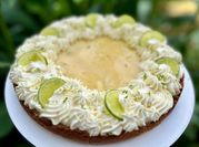 Una foto de key lime pie