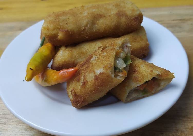 Bagaimana Membuat Risoles Rougut Ayam Creamy Anti Gagal