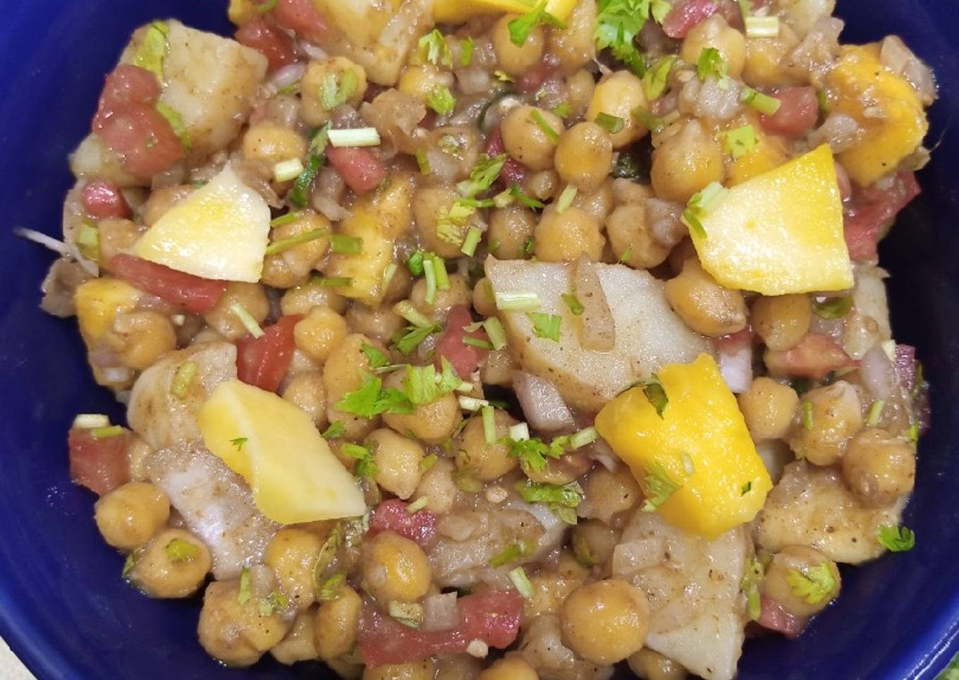 Spiced Chickpea Mango Chaat