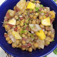 A picture of Spiced Chickpea Mango Chaat.