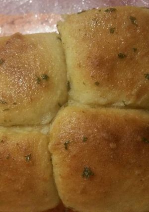 A picture of Mom's Turbo Dinner Rolls.