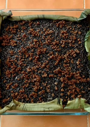 A picture of Biko na Pirurutong (Philippine Black Rice Cake).